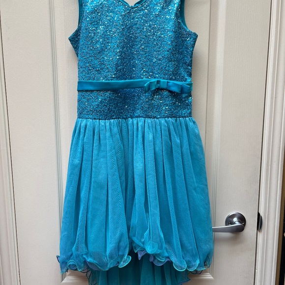 Girl’s Sequinned Party Dress - like new - Picture 1 of 6